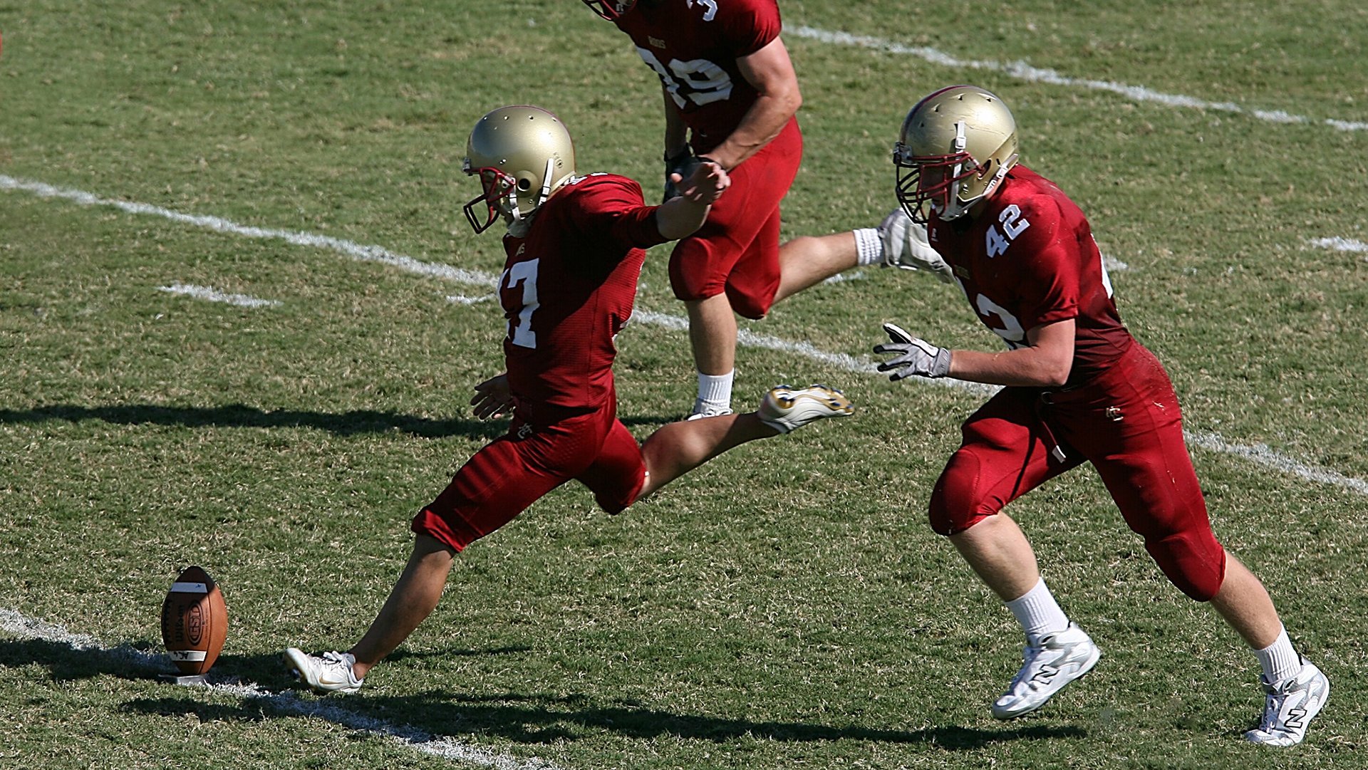 开云体育网站入口-英超转会市场热度不减，豪门纷纷补强，英超转会最新排名